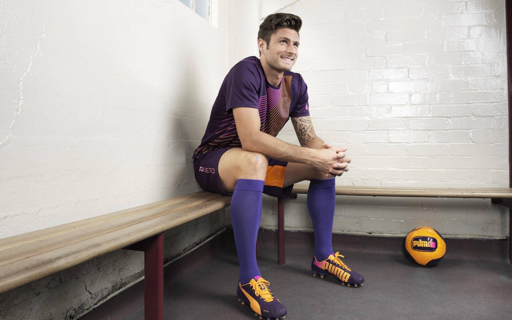 心中的队长，库利巴利与盖伊共推马内戴袖标，塞内加尔夺冠之夜首举奖杯